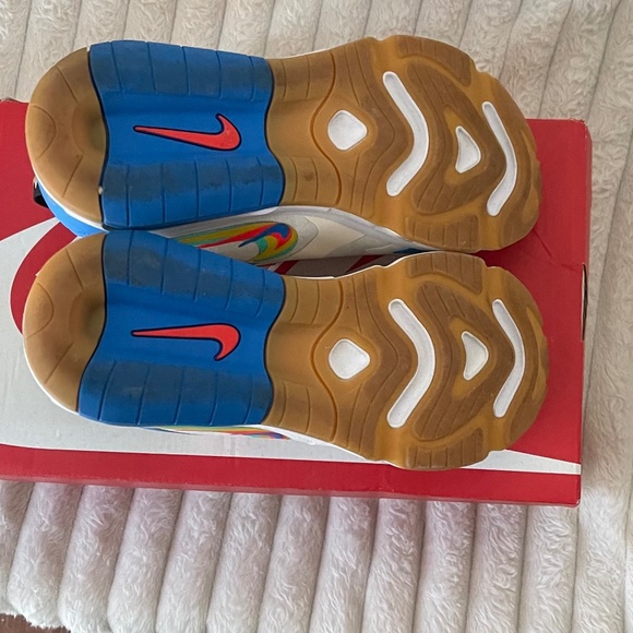 Nike Air Max 200, Legend of Her, Women Size 7 - Picture 8 of 8